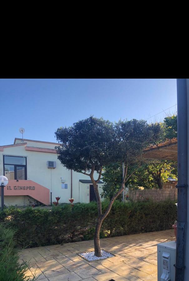瓦雷多利亚 Il Ginepro酒店 外观 照片